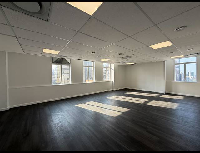 990M² BUILDING TO LET IN CAPE TOWN CITY CENTRE